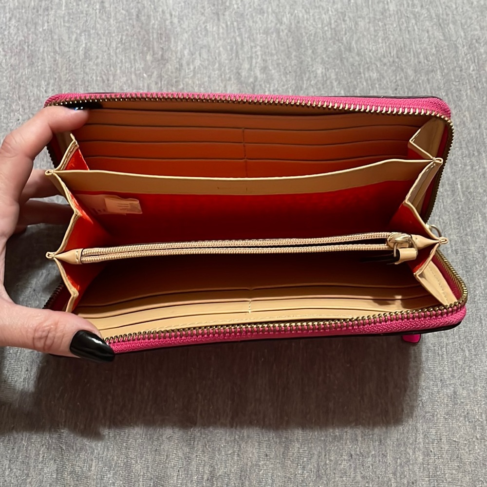 Kate Spade Wallet - Picture 3 of 4